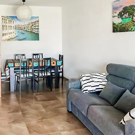 Awesome In With Kitchenette Apartment